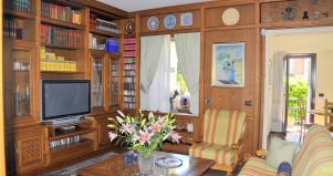 Libreria boiserie design in legno